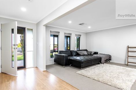Property photo of 36 Greenslade Boulevard Evanston South SA 5116