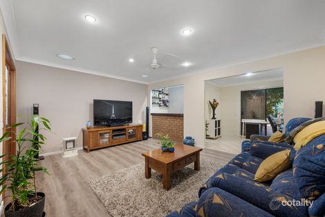 Property photo of 17 Chasselas Avenue Eschol Park NSW 2558