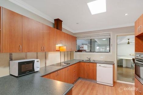 Property photo of 2/21 Stephenson Street Labrador QLD 4215