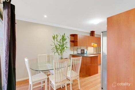 Property photo of 2/21 Stephenson Street Labrador QLD 4215