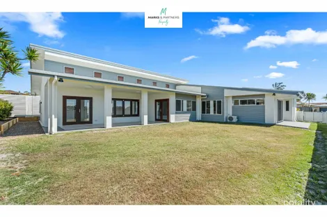 29 Marineview Ave, Scarness, QLD 4655