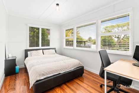 Property photo of 30 Mabel Avenue Southport QLD 4215