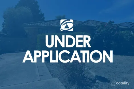 Property photo of 24 Hillview Rise Hampton Park VIC 3976