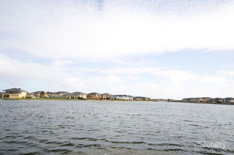 Property photo of 14 Spraypoint Drive Point Cook VIC 3030