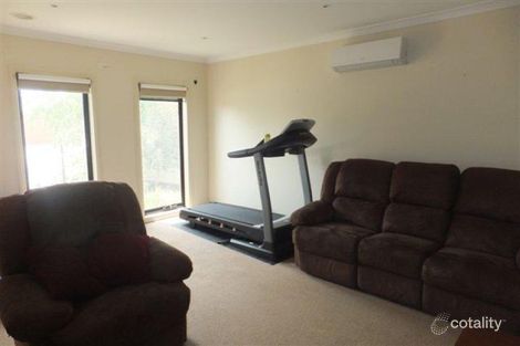 Property photo of 10 Grampians Parade Shepparton North VIC 3631