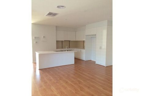 Property photo of 2 Doughty Road Craigieburn VIC 3064