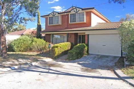 Property photo of 9 Illowra Court Berwick VIC 3806