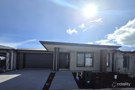 87 Villa Doria Dr, Clyde North, VIC 3978