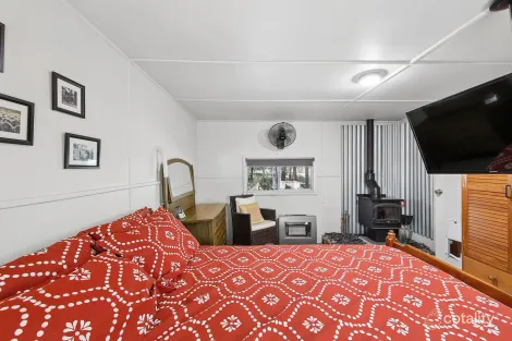 Property photo of 203 Roberts Road Grattai NSW 2850