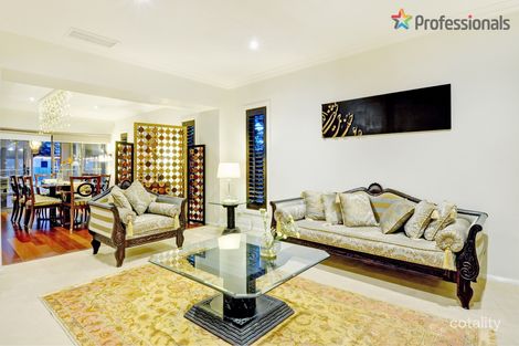 Property photo of 2 Lauriston Quay Caroline Springs VIC 3023