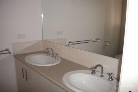 Property photo of 15 Laurimar Boulevard Doreen VIC 3754