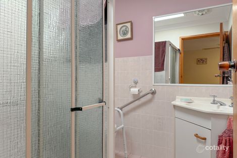 Property photo of 4 Oceanic Place Old Bar NSW 2430