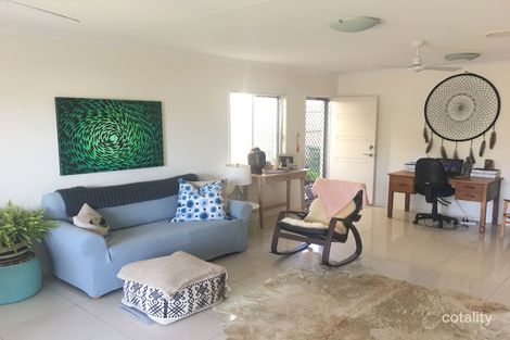 Property photo of 2 Photinia Crescent Mountain Creek QLD 4557