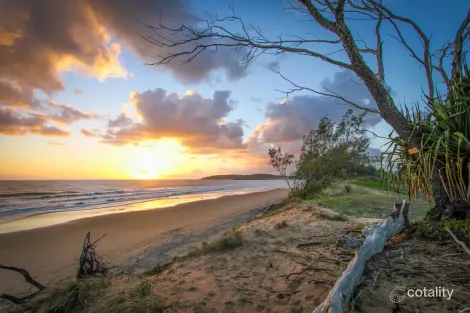 Property photo of 11 Atlantis Boulevard Agnes Water QLD 4677