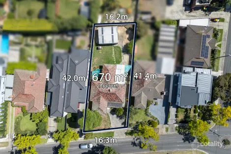 Property photo of 25 Mascoma Street Strathmore VIC 3041