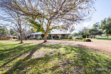 Property photo of 4 Bushland Drive Dubbo NSW 2830