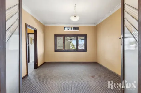 Property photo of 5 Shaftesbury Avenue Bayswater WA 6053