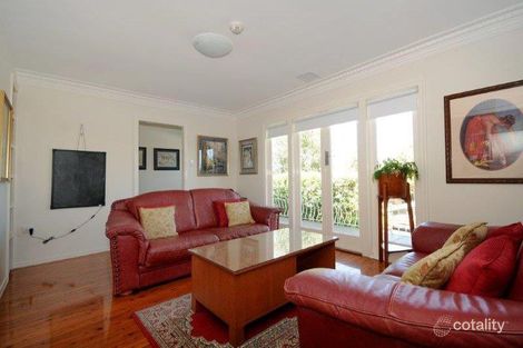 Property photo of 33 Range Street Mount Lofty QLD 4350