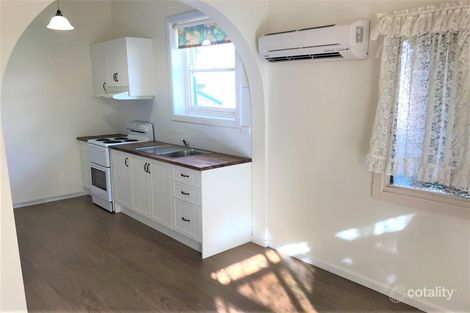 Property photo of 2 Day Street The Rock NSW 2655