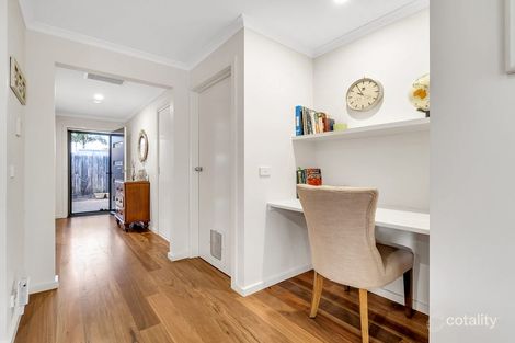 Property photo of 2/72 Smeaton Close Lara VIC 3212
