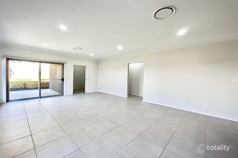 38 Eurythmic St, Menangle Park, NSW 2563