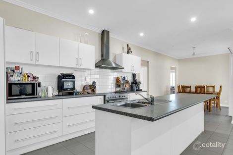 Property photo of 16 Flannelbush Turn Nickol WA 6714