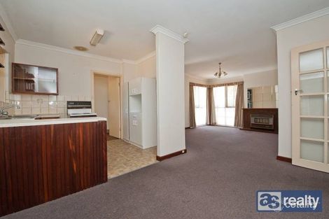 24 Cameron St, Embleton, WA 6062