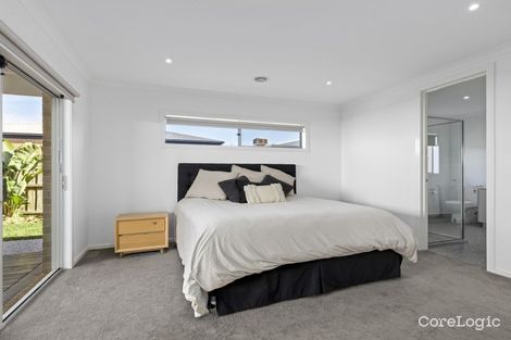 Property photo of 16 Rosser Boulevard Torquay VIC 3228