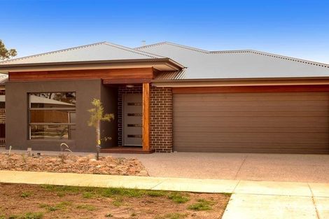 Property photo of 9 Liuzzi Drive Torquay VIC 3228