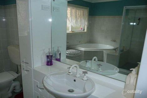 Property photo of 21 Cawdor Place Rosemeadow NSW 2560