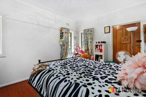 16 Docos Cres, Bexley, NSW 2207