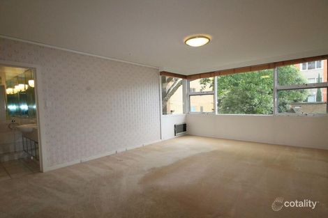 Property photo of 4/16 Woorigoleen Road Toorak VIC 3142