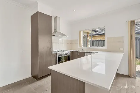 Property photo of 3/11 Katsura Retreat Roxburgh Park VIC 3064