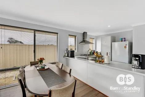 Property photo of 17 Kerrine Approach Capel WA 6271