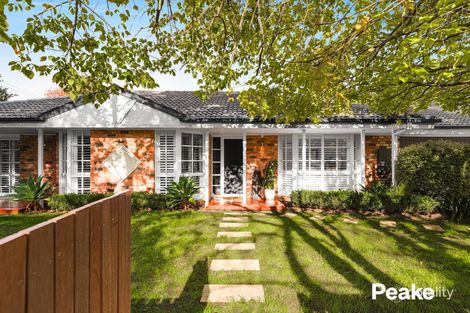 Property photo of 2/18 Manuka Road Berwick VIC 3806