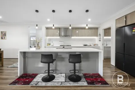 Property photo of 32 Snowbird Road Winter Valley VIC 3358