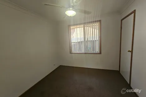 Property photo of 42 Ferntree Drive Bomaderry NSW 2541