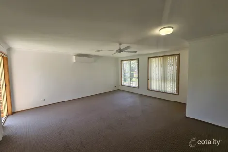 Property photo of 42 Ferntree Drive Bomaderry NSW 2541