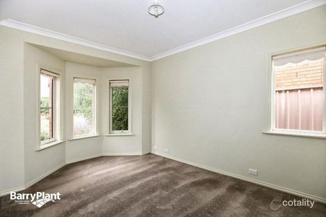 Property photo of 28 Creighton Way Craigieburn VIC 3064
