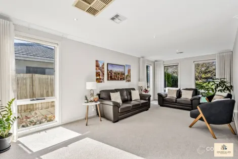 Property photo of 4 Howmans Street Harrison ACT 2914
