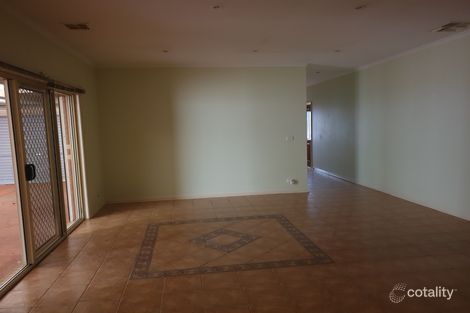 Property photo of 11 Currie Drive Delahey VIC 3037