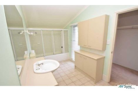 Property photo of 4/5 Brinsmead Terrace Kanimbla QLD 4870