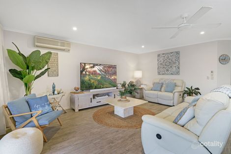 Property photo of 34 Emerton Crescent Robina QLD 4226