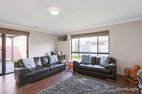 Property photo of 9 Starling Street Cranbourne East VIC 3977