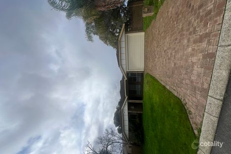 16 Kilkenny Cir, Waterford, WA 6152