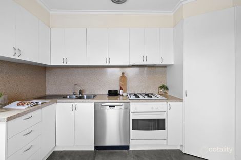 Property photo of 2/693 Hawthorn Road Brighton East VIC 3187