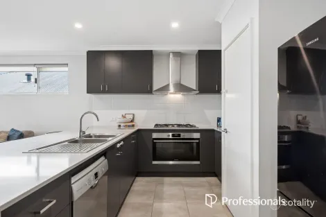 Property photo of 10 Anther Approach Forrestfield WA 6058