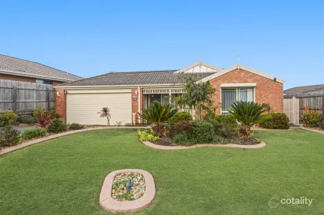 34 Cranbourne Dr, Cranbourne, VIC 3977