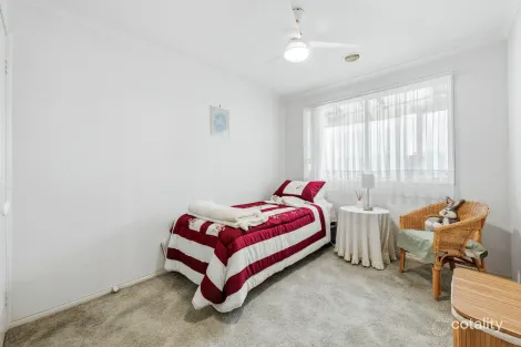 Property photo of 34 Cranbourne Drive Cranbourne VIC 3977