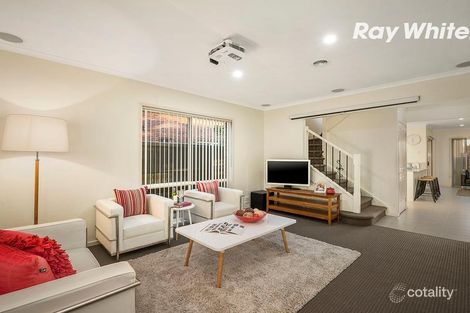 Property photo of 6 Kingsland Close Dingley Village VIC 3172